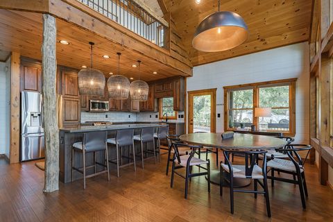 A home in Blue Ridge