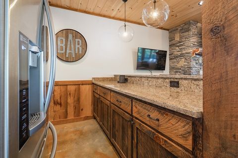 A home in Blue Ridge