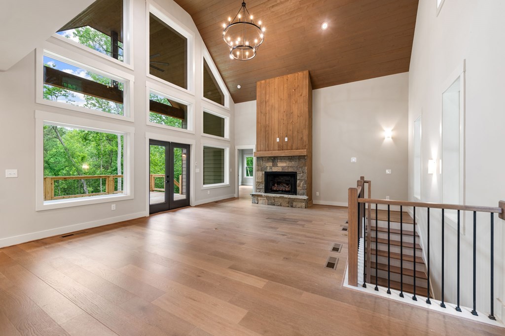 298 Lower Creek Trail