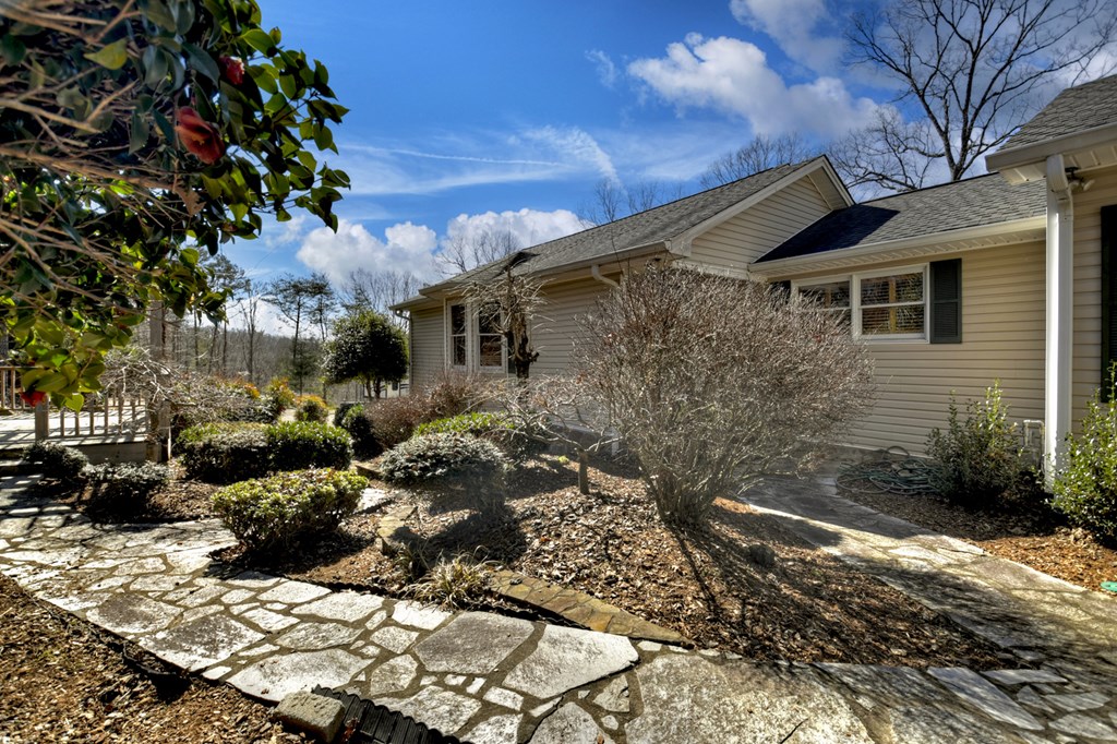 140 Woodland Drive