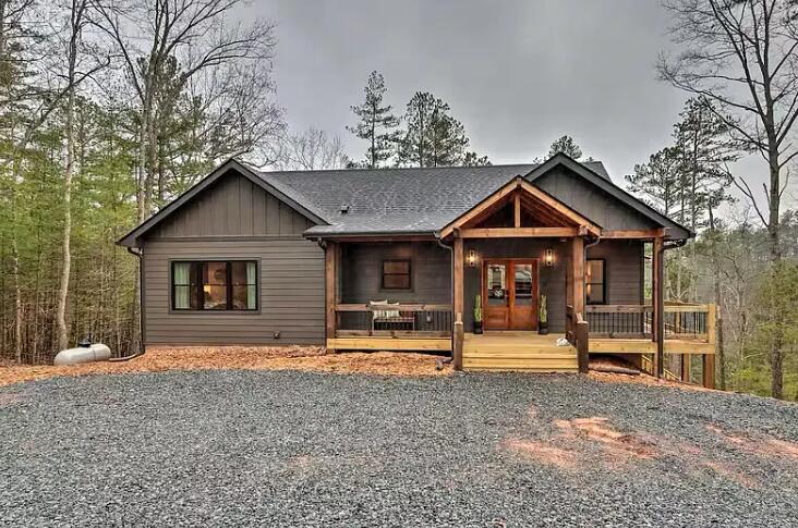 481 Hillsdale Dr, Ellijay, GA, 30540, USA, 4 Bedrooms Bedrooms, ,4 BathroomsBathrooms,Residential,Active,481 Hillsdale Dr,436401