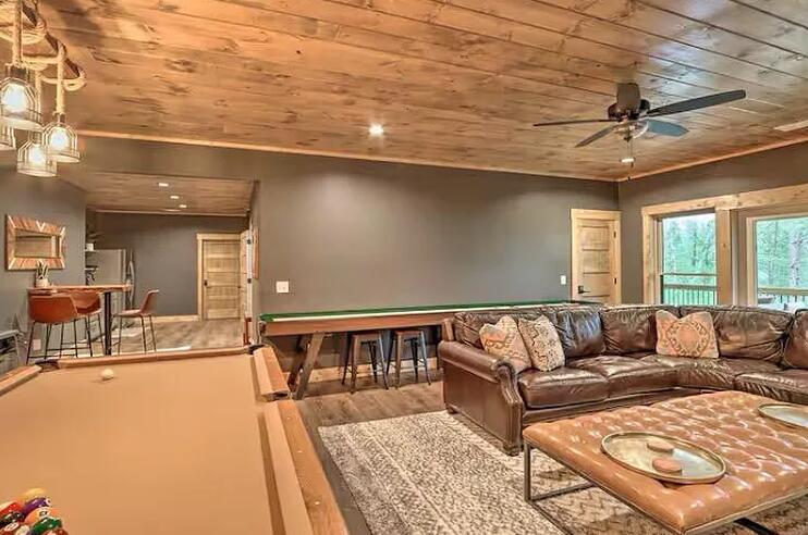 481 Hillsdale Dr, Ellijay, GA, 30540, USA, 4 Bedrooms Bedrooms, ,4 BathroomsBathrooms,Residential,Active,481 Hillsdale Dr,436401