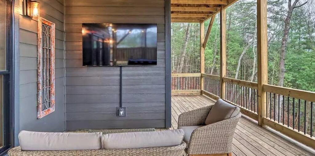 481 Hillsdale Dr, Ellijay, GA, 30540, USA, 4 Bedrooms Bedrooms, ,4 BathroomsBathrooms,Residential,Active,481 Hillsdale Dr,436401
