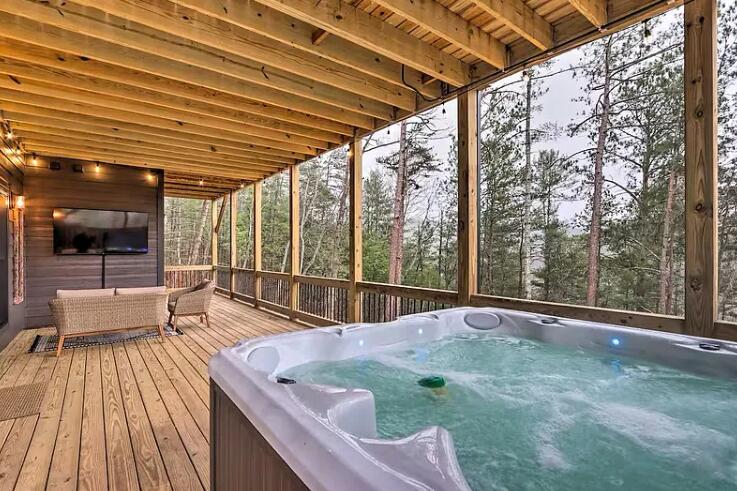 481 Hillsdale Dr, Ellijay, GA, 30540, USA, 4 Bedrooms Bedrooms, ,4 BathroomsBathrooms,Residential,Active,481 Hillsdale Dr,436401