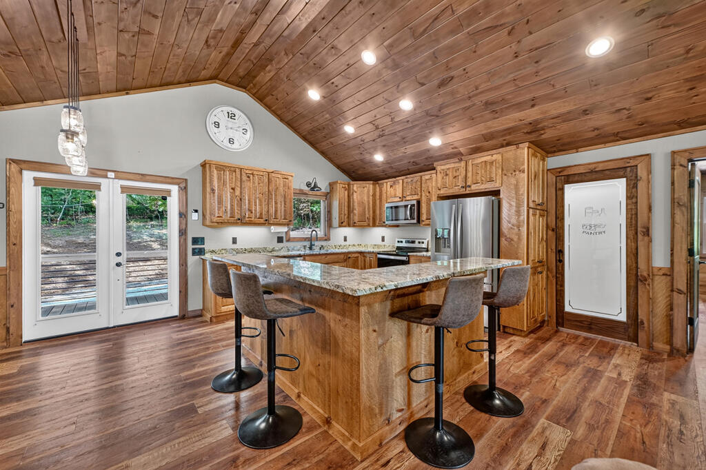 185 Pine Lane