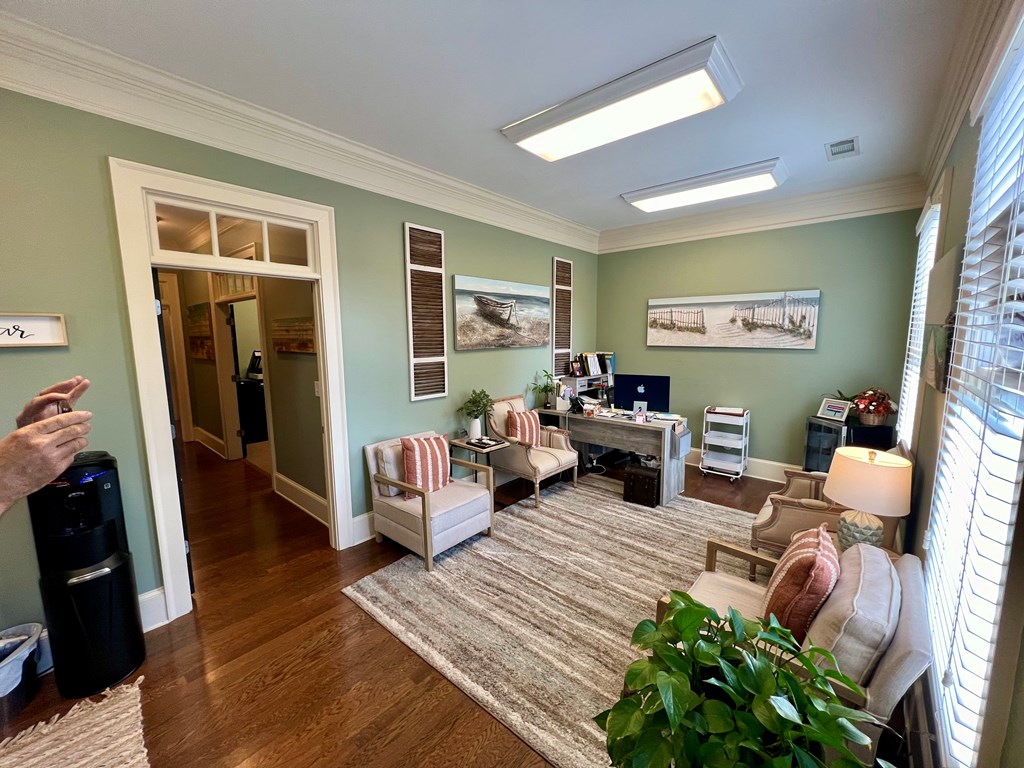 220 Old Dawson Village