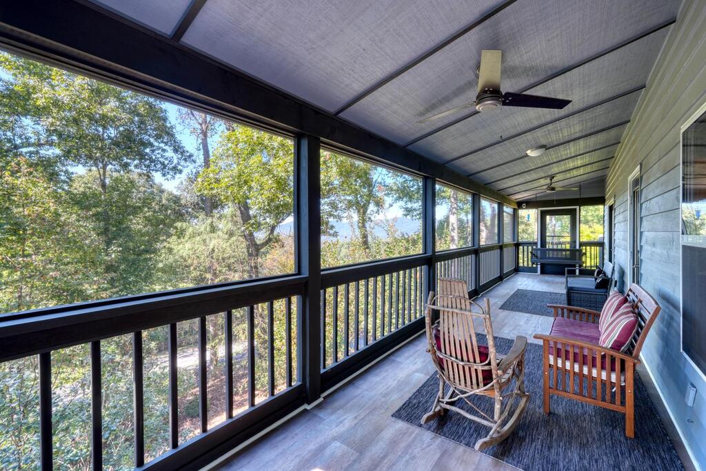 288 Sunny View Drive