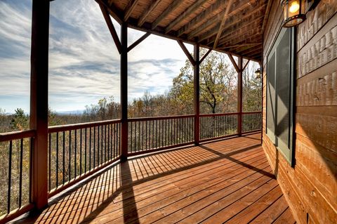 A home in Mineral Bluff