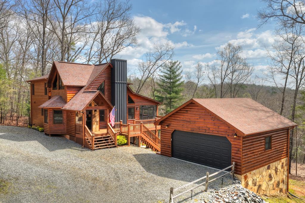 109 Chestnut Hills Lane