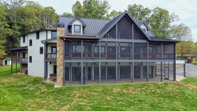 1673 Hardscrabble Road