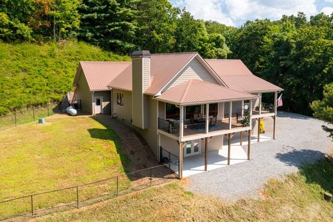 A home in Hayesville