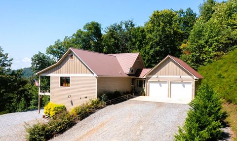 A home in Hayesville