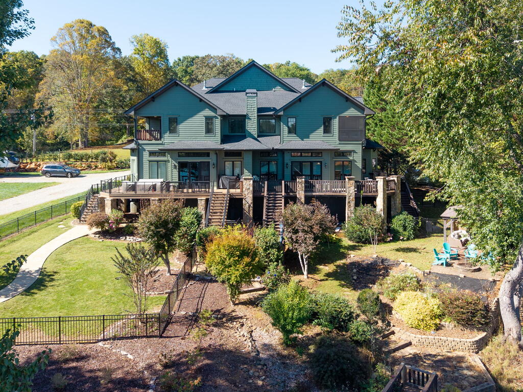 230 Sunnyside Road
