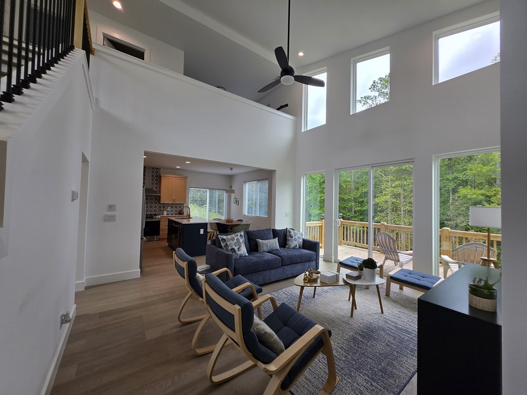 1958 Twisted Oak Road