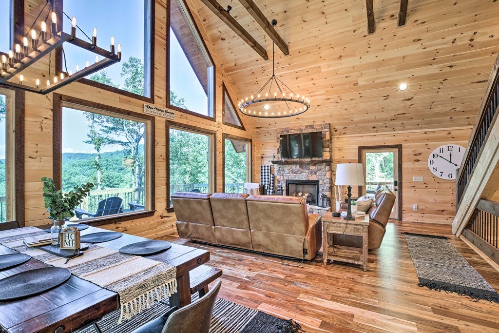 142 S Dream Catcher, Blue Ridge, GA, 30513, USA, 4 Bedrooms Bedrooms, ,4 BathroomsBathrooms,Residential,Pending,142 S Dream Catcher,432789