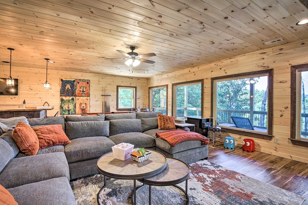 142 S Dream Catcher, Blue Ridge, GA, 30513, USA, 4 Bedrooms Bedrooms, ,4 BathroomsBathrooms,Residential,Pending,142 S Dream Catcher,432789