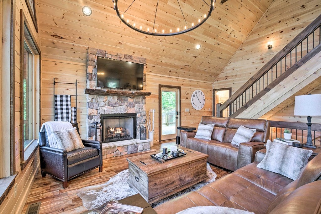 142 S Dream Catcher, Blue Ridge, GA, 30513, USA, 4 Bedrooms Bedrooms, ,4 BathroomsBathrooms,Residential,Pending,142 S Dream Catcher,432789