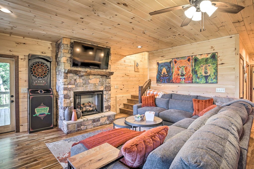142 S Dream Catcher, Blue Ridge, GA, 30513, USA, 4 Bedrooms Bedrooms, ,4 BathroomsBathrooms,Residential,Pending,142 S Dream Catcher,432789