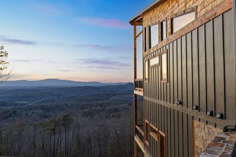 A home in Mineral Bluff