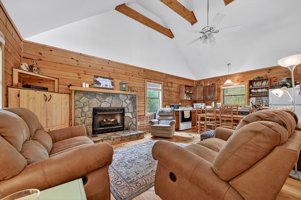 1178 Green Ridge Road