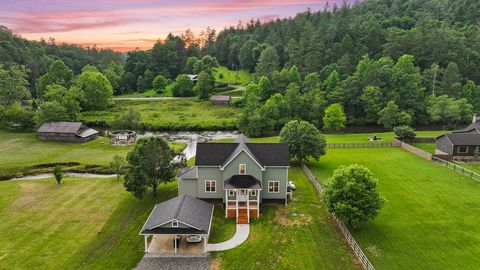 A home in Blue Ridge