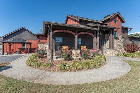 A home in Hayesville