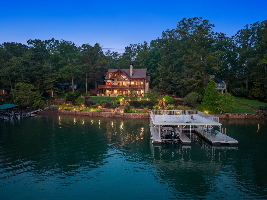 1585 Heathers Cove Road