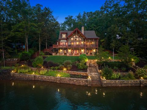 1585 Heathers Cove Road Hiawassee GA 30546