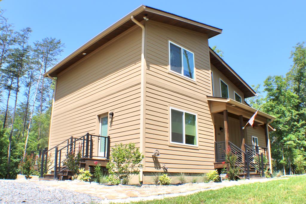 939 Sunset Road