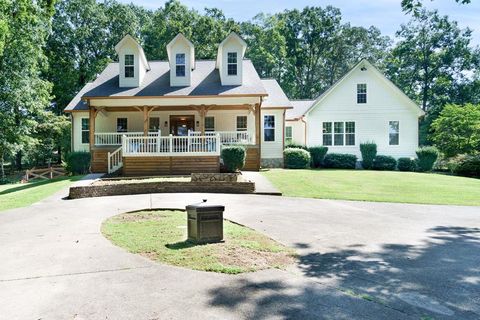 211 W Oakcrest Drive Epworth GA 30541