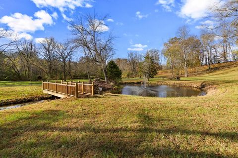 A home in Hayesville