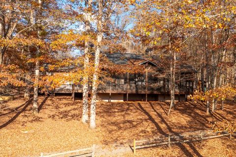 A home in Hayesville