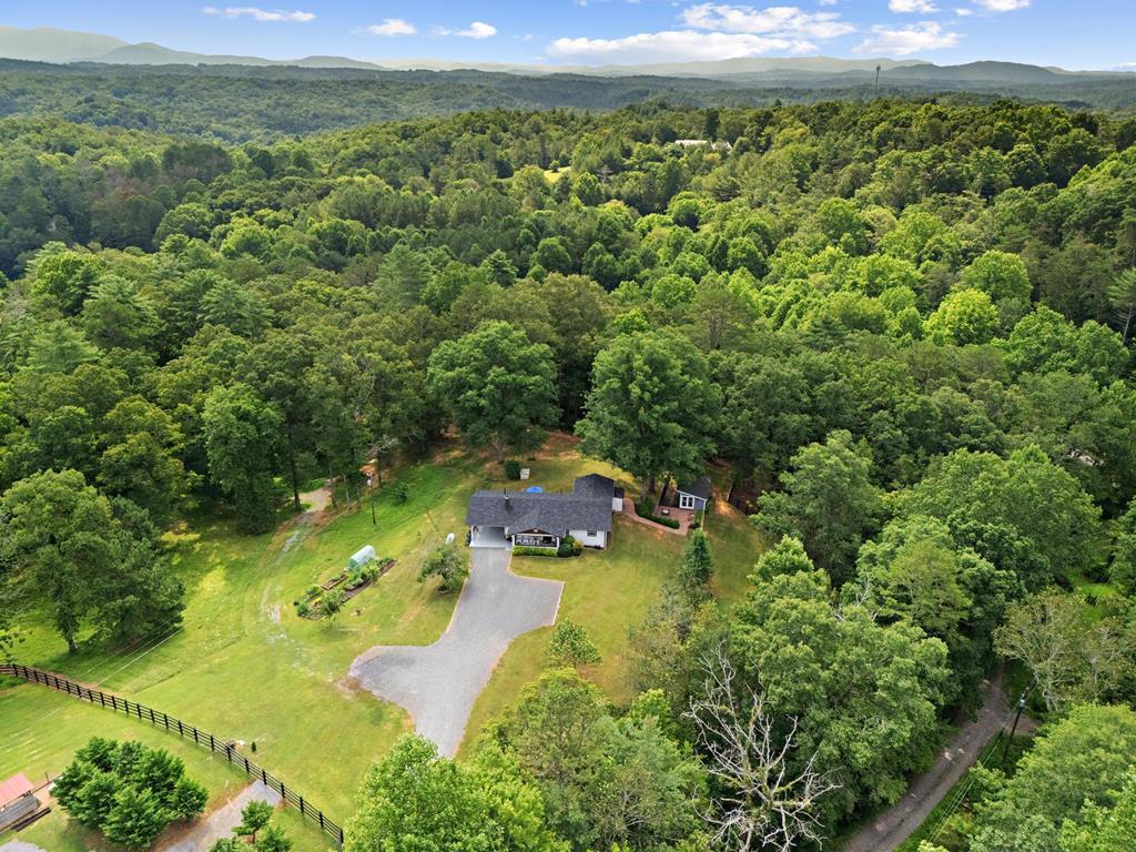 307 Pleasant Gap Cemetery Dr