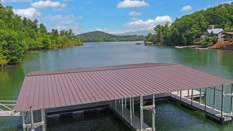 A home in Hiawassee