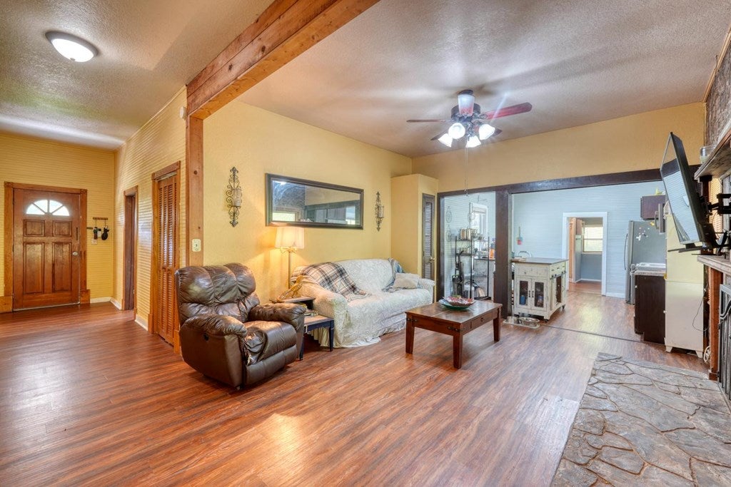 3610 Hwy 294