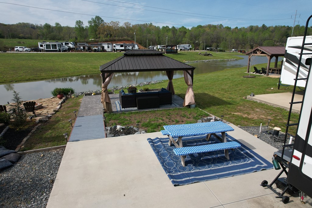 173 Mountain Meadows Drive