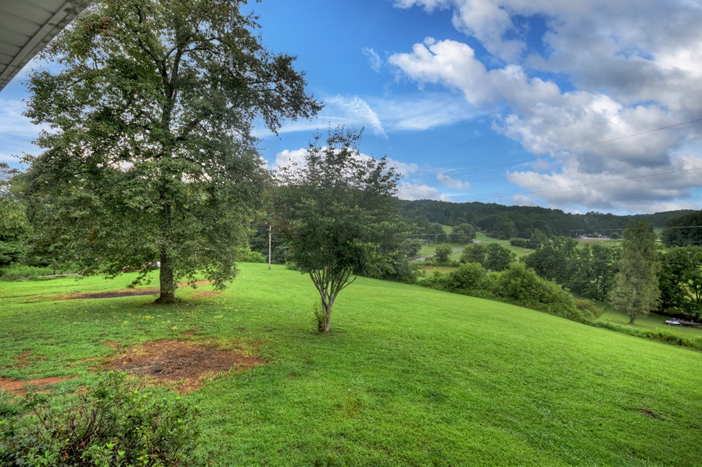 986 Croft Chapel Road