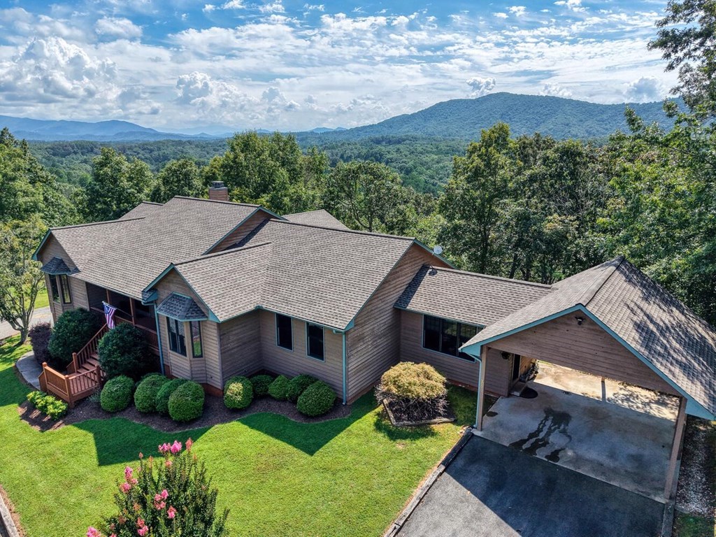 200 Hickory Nut Lane