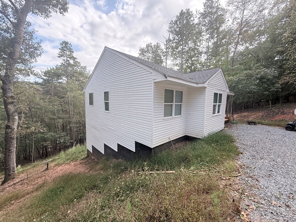 657 Summit Lane