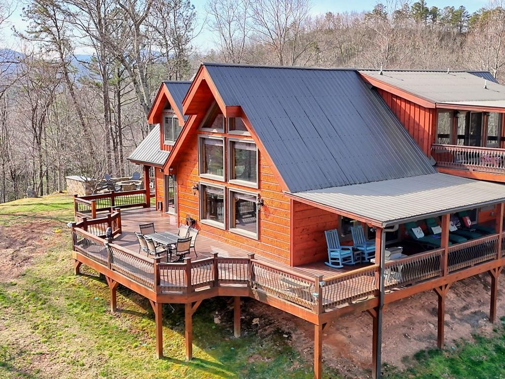 Hiawassee, Georgia, 30546, United States, 4 Bedrooms Bedrooms, ,4 BathroomsBathrooms,Residential,Active,2030577