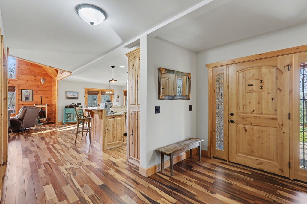 Hiawassee, Georgia, 30546, United States, 4 Bedrooms Bedrooms, ,4 BathroomsBathrooms,Residential,Active,2030577
