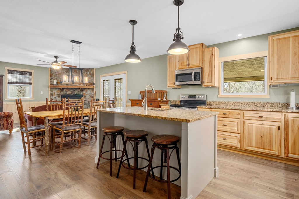 305 Lofty Heights