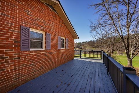 A home in Hiawassee