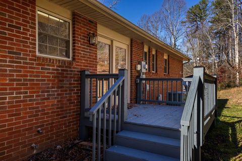 A home in Hiawassee