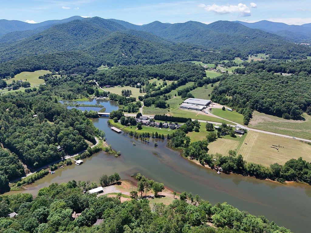 Lot 10 Bend Of The River Road