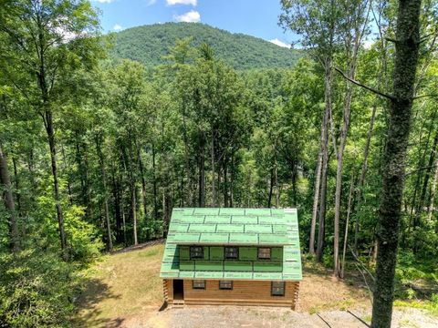 1551 Parker Road Suches GA 30572