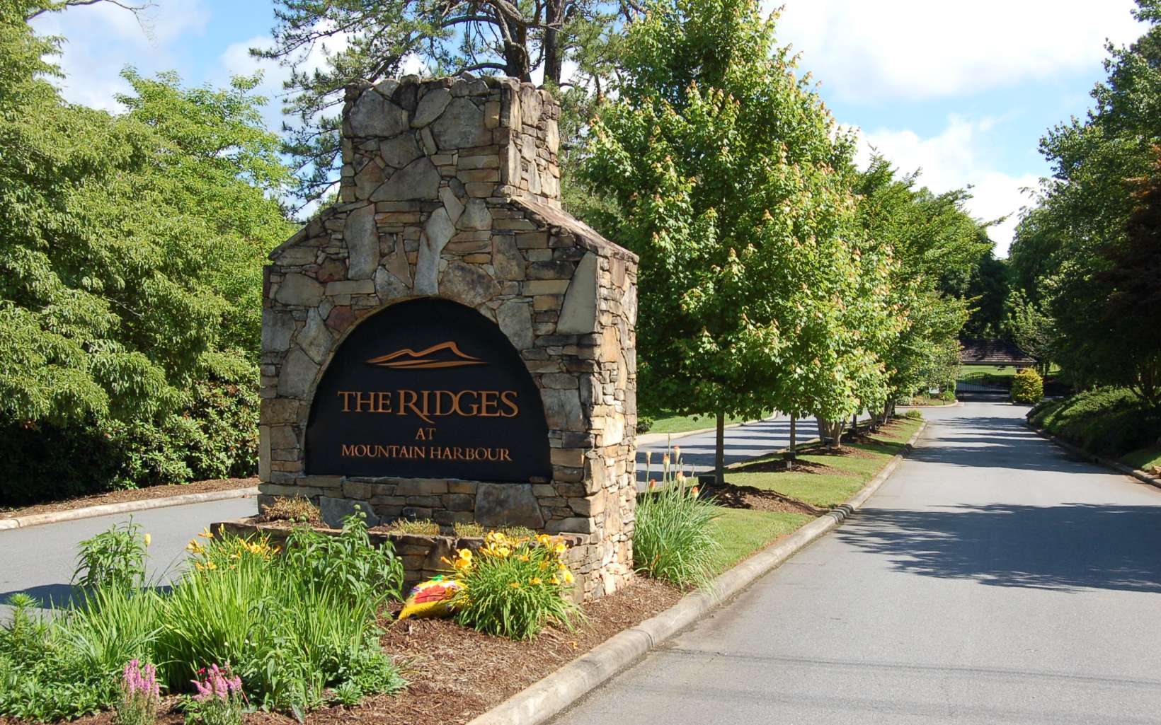 28A Mountain Harbour Drive