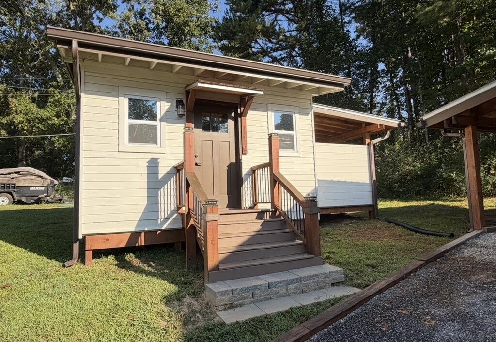 101 Pleasant Hill Circle