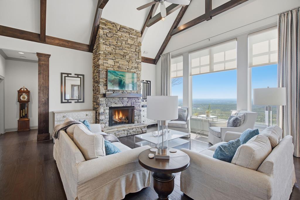 1455 Ridgeview Drive