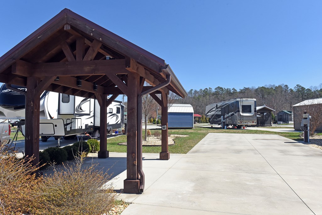 81 Foggy Mountain Road